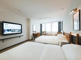 赤坎华侨古镇华新旅店, hotel v destinaci Kaiping