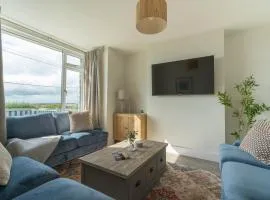 Griffin's Rest - Parking, Countryside views