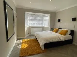 Modern Premium 2 Bedroom Home in Kent