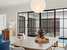 Caladenia Villa Urban Retreat