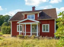 2 Bedroom Cozy Home In Skruv