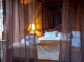 Beveren Lodge - Still Rabbit - Hot Tub - Yorkshire, hotel i Selby