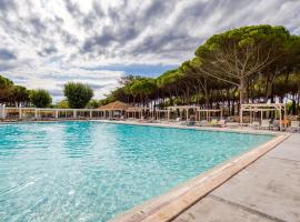 Mobilhome 6 pers au Castellas, hotel em Mèze