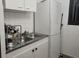 Lit en dortoir proche de la gare de Pessac, hotel em Pessac