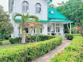 晨曦山莊 晨曦紅瓦厝國民旅遊卡特約商店Sunshino farmstead