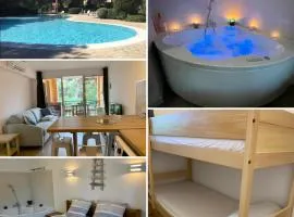 LA BADINE 5p Plage piscine clim jacuzzi parc luxuriant