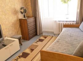 Квартира біля центрального парку, район Покровського собору на Княгині Ольги 13, hotel in Rivne