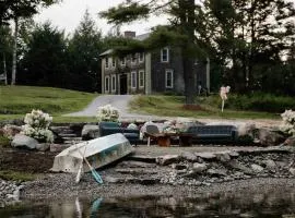 Pond Hill Place