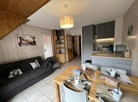 Résidence La Grange - Appartement chaleureux · Centre village · Wifi gratuit MAE-8404