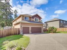 Family-Friendly Home with Patio and Garden in Everett!