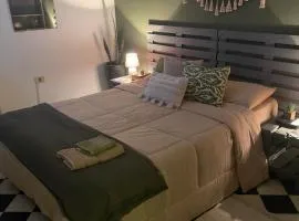 Downtown Room