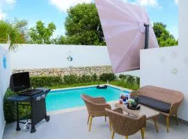 Casa tropical con piscina privada