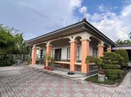 Taiwan Third Line Fengjing B&B