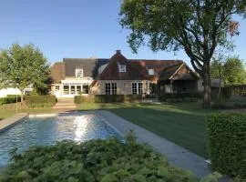 Beautiful holiday home in Vlaanderen with shared pool
