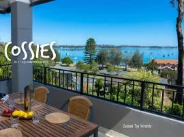 Cossies at Corlette Stunning views & Beach access