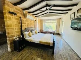 Gir Lions Paw Resort with Swimming Pool