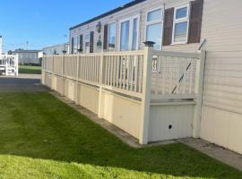 SKEGNESS GOLDEN PALM HOLIDAY HOME Pg 52, hotel in Skegness