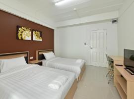 B32 Apartment, holiday rental in Bangna