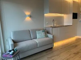 ZeeNest - Stijlvolle studio met terras nabij de zee