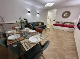 PARIS-MONTROUGE Magnifique appartement 3 pièces de 78m2 avec PARKING - très cosy pour 1 - 10 personnes refait à NEUF -ENTIRE APARTMENT LUXURIOUS AND WARM -Montrouge Paris 14ème - Proche Aéroport Orly Parc Expositions Porte de Versailles FREE WIFI GRATUIT
