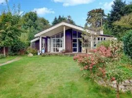 3 Bedroom Pet Friendly Home In Bryrup