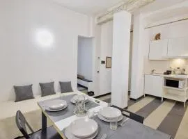 2 Bedroom Stunning Apartment In Genova