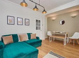 Lovely 4-Bedroom House in Hartlepool - Street Parking