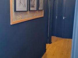 Le Parc, hotel keluarga di Sarcelles