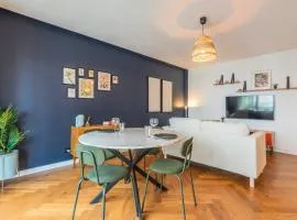 Bel appartement bien situé avec balcon et parking