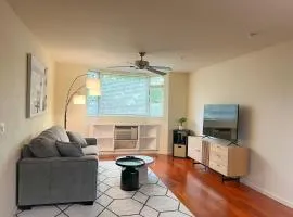 Tranquil Getaway at Waikiki Cove condo