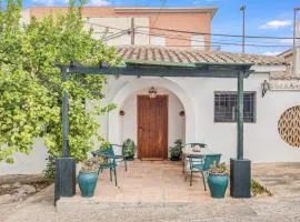 -Iponubahomes- Céntrica casa con jardín y chimenea