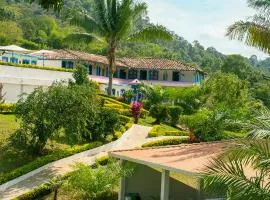Hotel Jardín Del Río