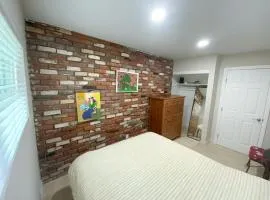 1 bedroom in a quiet neighborhood near the main street - Room C