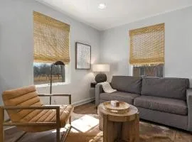 Haus on the Hill - Hot Tub & 1 Mile From Main St