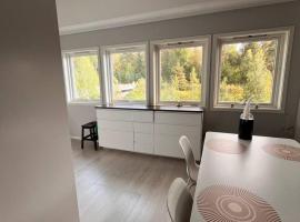 Lenas Rom Gjestehus, khách sạn ở Elverum