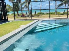 Apartamento de luxo à beira-mar