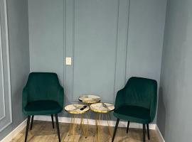 Апартамент ЛЮКС для двоих, overnatningssted med k&oslash;kken i &Ouml;skemen