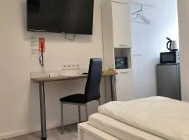 Private room #4 with Single bed, ground floor, AC, 2min to RAB