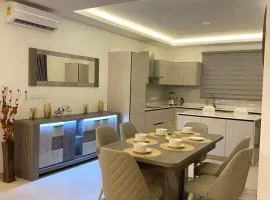 Luxury 2 bedrooms Labone Loft suites