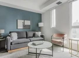 Blueground Long Beach pool courtyard nr shops LAX-1259