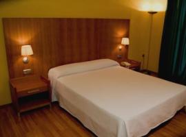 Hotel CEAR Juan Carlos I, hotel in Las Gabias