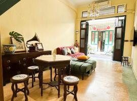 The Courtesan at Yaowarat, townhome 80 Sqm, hotel v destinaci Samphanthawong