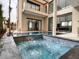 Villa Kenza piscine et jacuzzi chauffée, hotel v Marrákéši