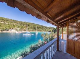 House Vinkli, hotel a Kut