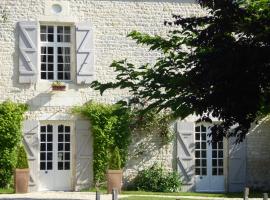 B&B Gagnepain La Riviere, hotel with parking in La Clisse