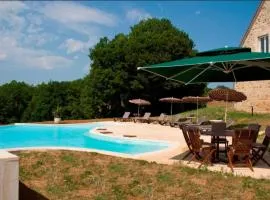 Villa spacieuse avec piscine privée au Vigan 350 m²