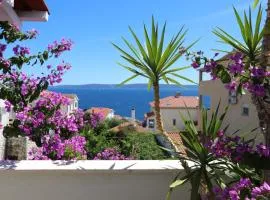 Trogir Čiovo big seaview apartment near the sea