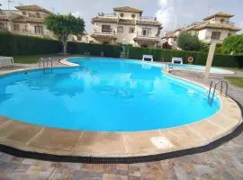 Comfortable apartment in Orihuela, 56 sq. m with shared pool.