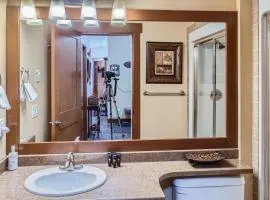 Stonegate Resort Unit C103