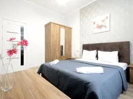 "Deluxe Apartments" U 5 - 12218